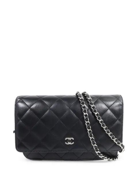 CHANEL Pre-Owned quilted CC lambskin shoulder bag