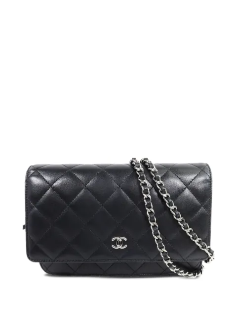 CHANEL Pre-Owned quilted CC lambskin shoulder bag