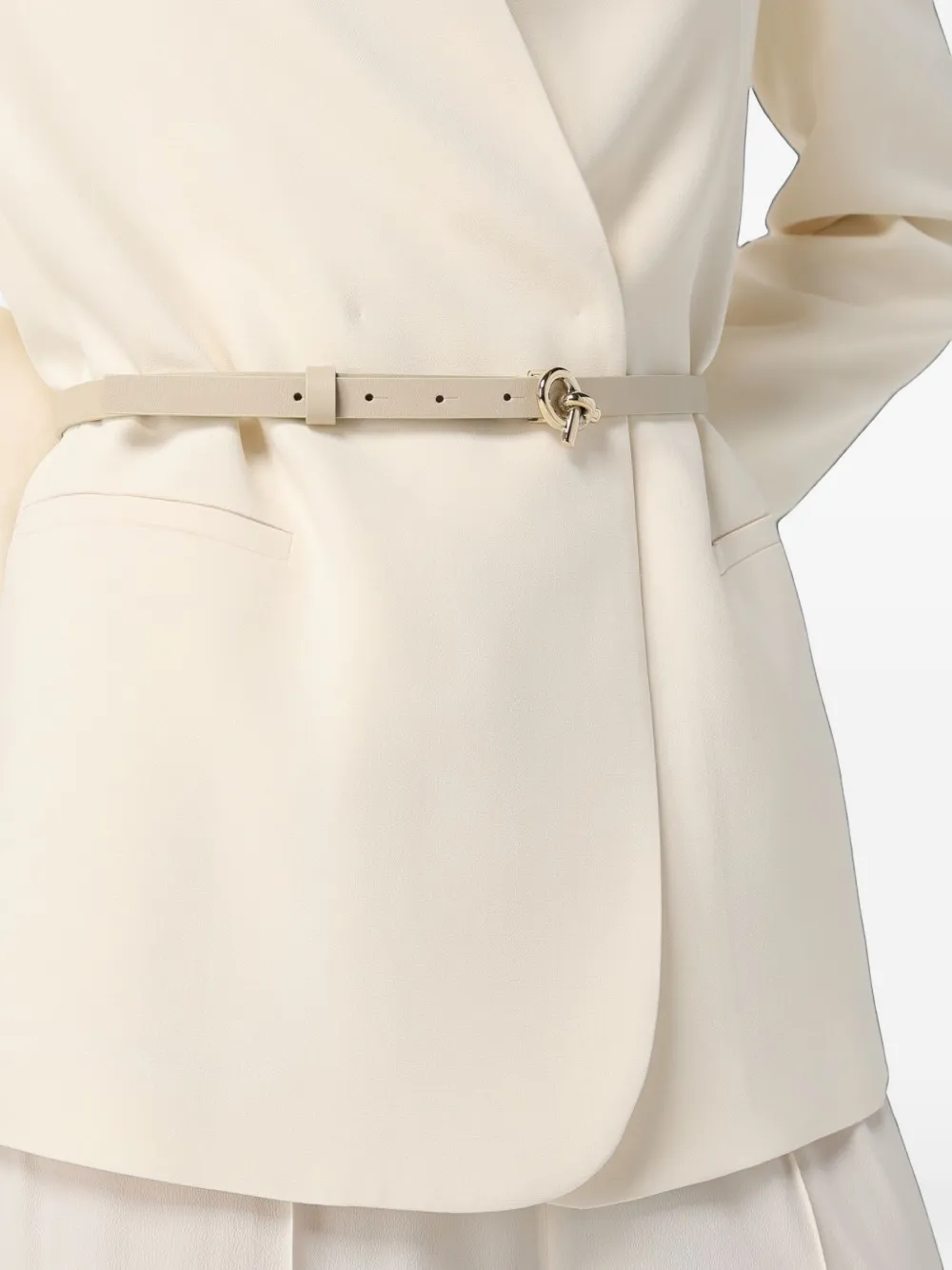Fabiana Filippi Blazer met ceintuur en gewikkelde voorkant Beige