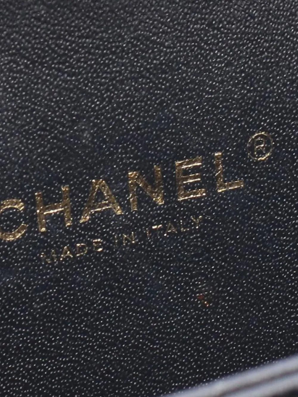 Pre-owned Chanel 2018 Small Bicolor Caviar Cc Filigree Vanity Case Satchel In Red