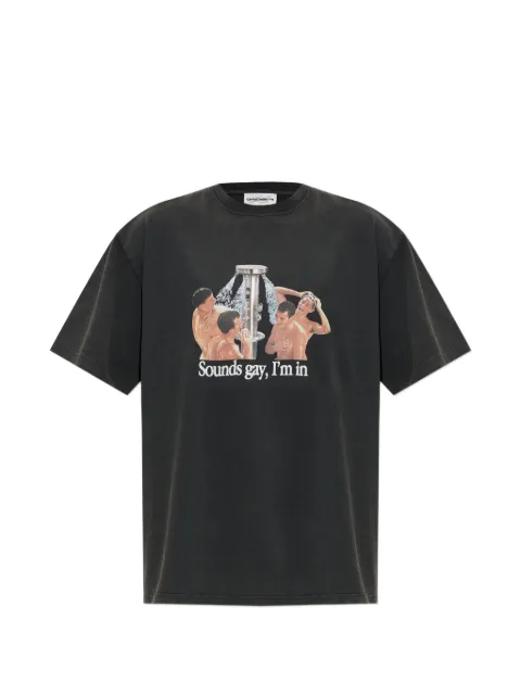 CARNE BOLLENTE playera con estampado gráfico