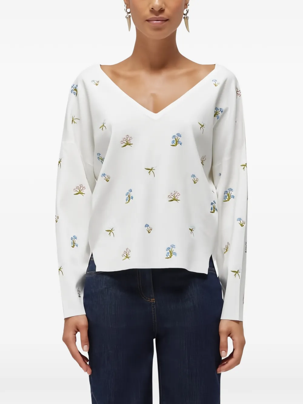 Blugirl Trui met geborduurde bloemen en V-hals Wit