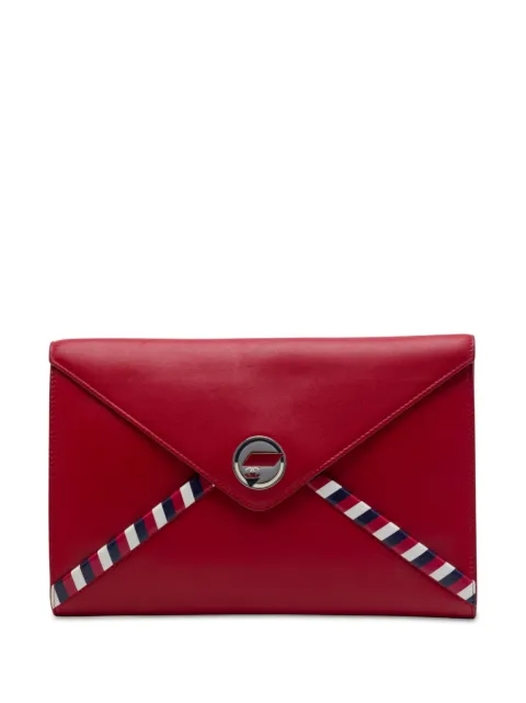 CHANEL Pre-Owned pochette Airlines à design enveloppe en cuir d'agneau à logo CC (2016-2017)