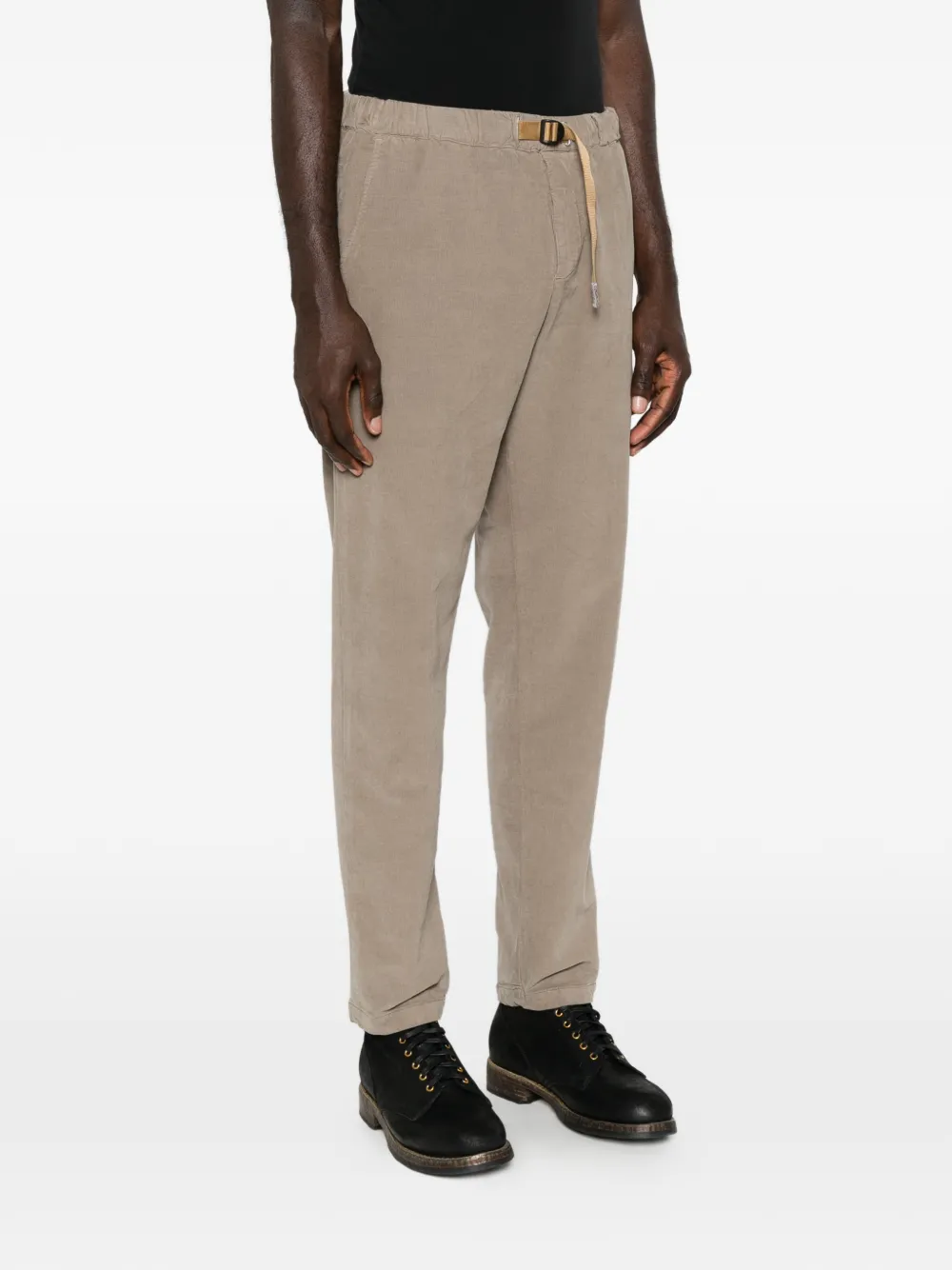 White Sand Ribfluwelen broek met toelopende pijpen en ceintuur Beige
