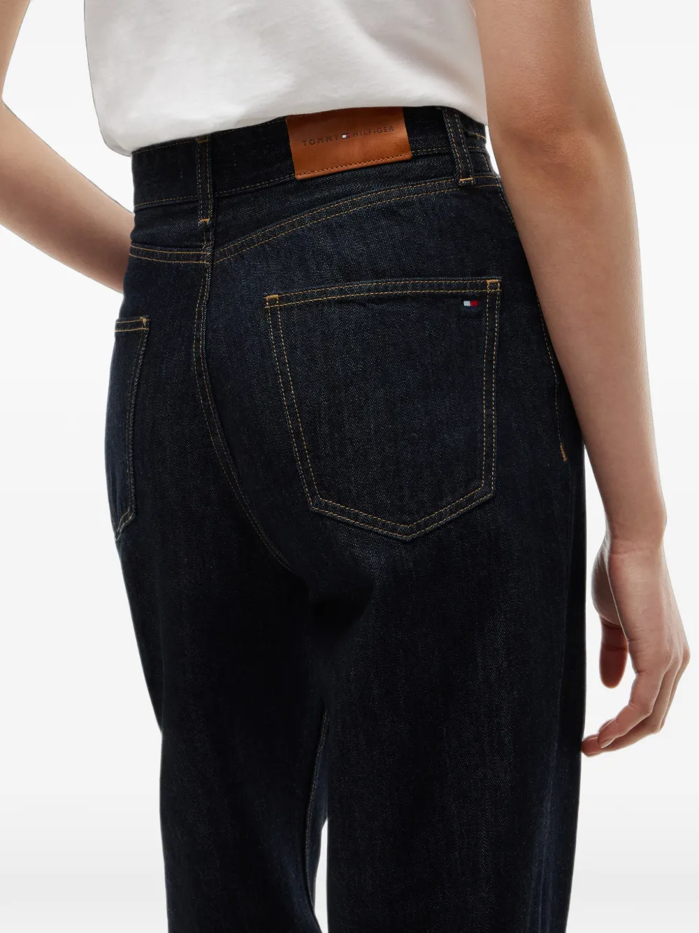 Tommy Hilfiger Jackie jeans met toelopende pijpen en logoketting Blauw