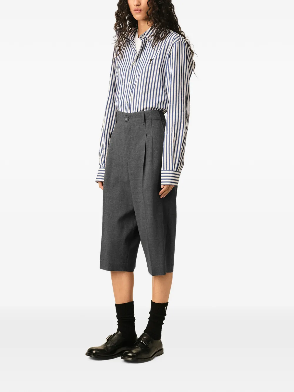 AMI Paris Carrot wollen bermuda shorts met plooien Grijs