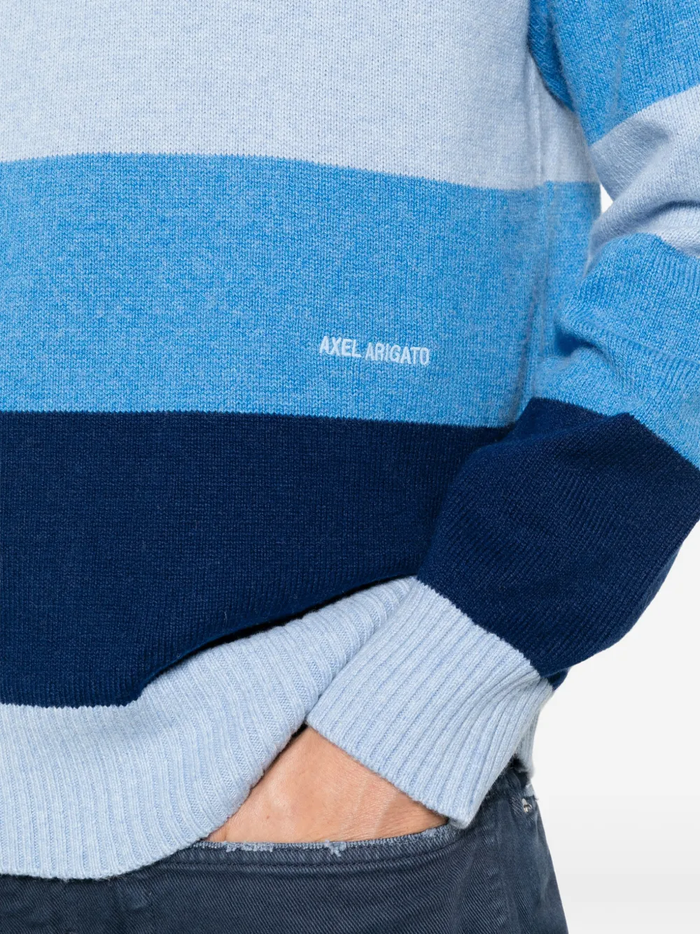 Axel Arigato Gestreepte trui met polokraag Blauw