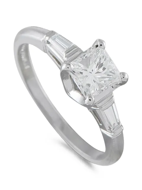 LB Exclusive diamond engagemen ring