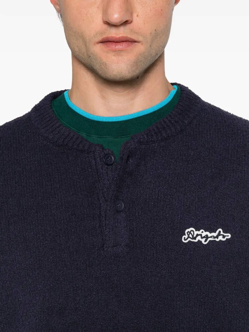 Axel Arigato Tag logo-patch henley sweater Blauw