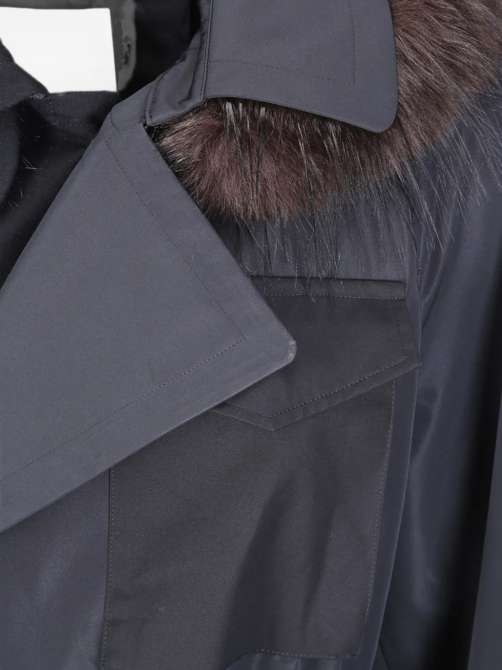 sacai Jas met afwerking van bont en ceintuur Zwart