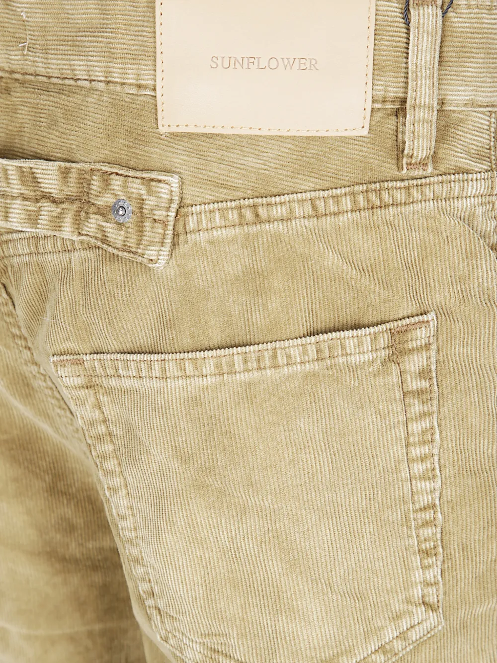 Sunflower Ribfluwelen broek met verstelbare band aan de achterkant Beige