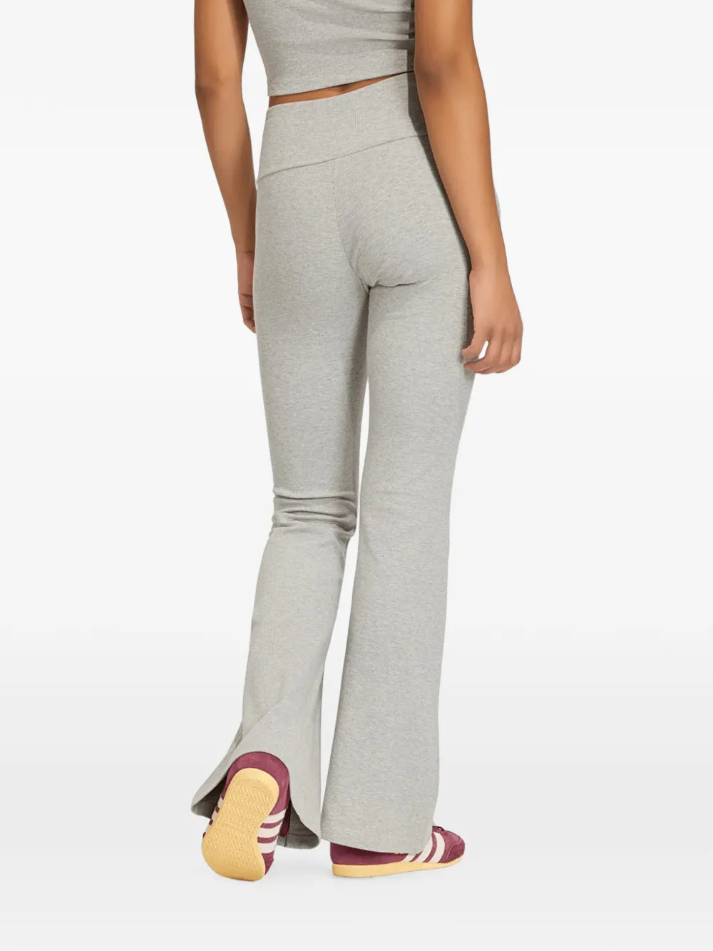 adidas Essentials flared broek met geborduurd logo Grijs