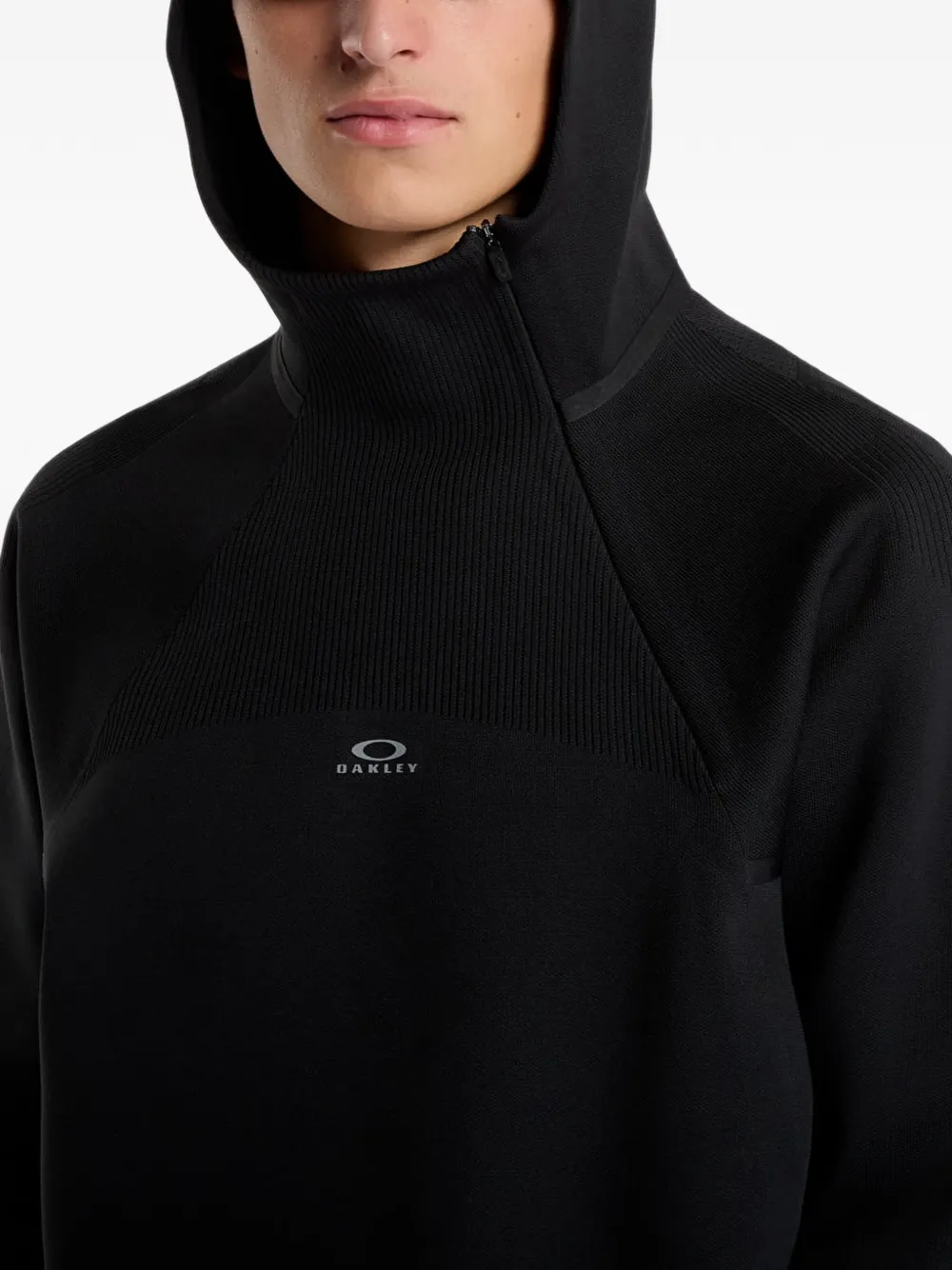 Oakley Latitude Veil hoodie Zwart