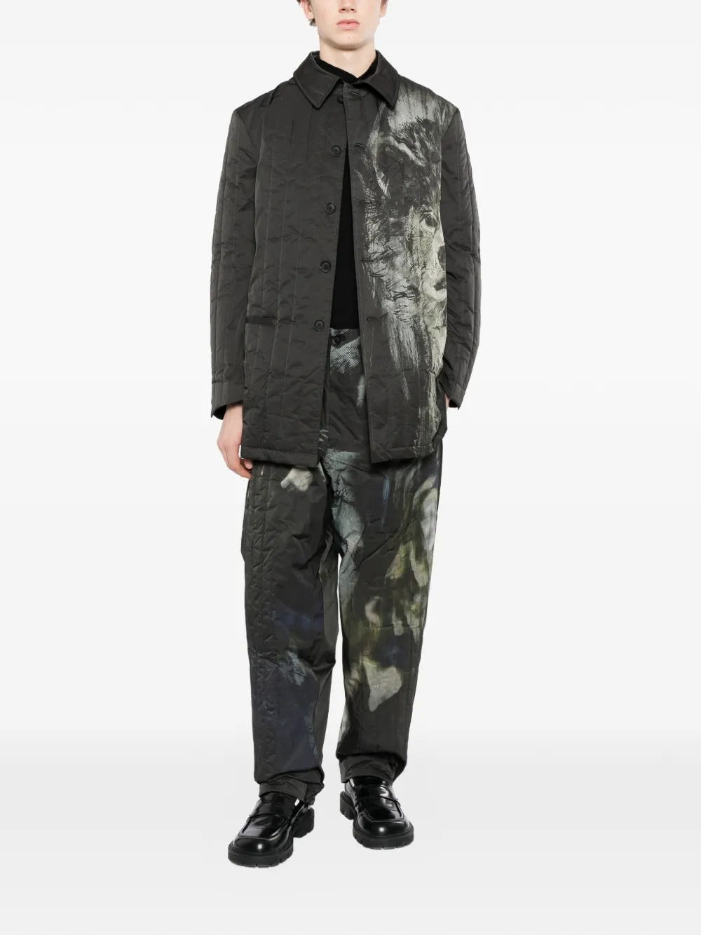 Yohji Yamamoto Gewatteerde broek met kleurverstelbare print Zwart