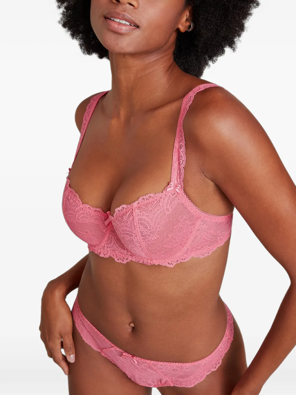 Aubade Danse des Sens string met bloemenkant Roze