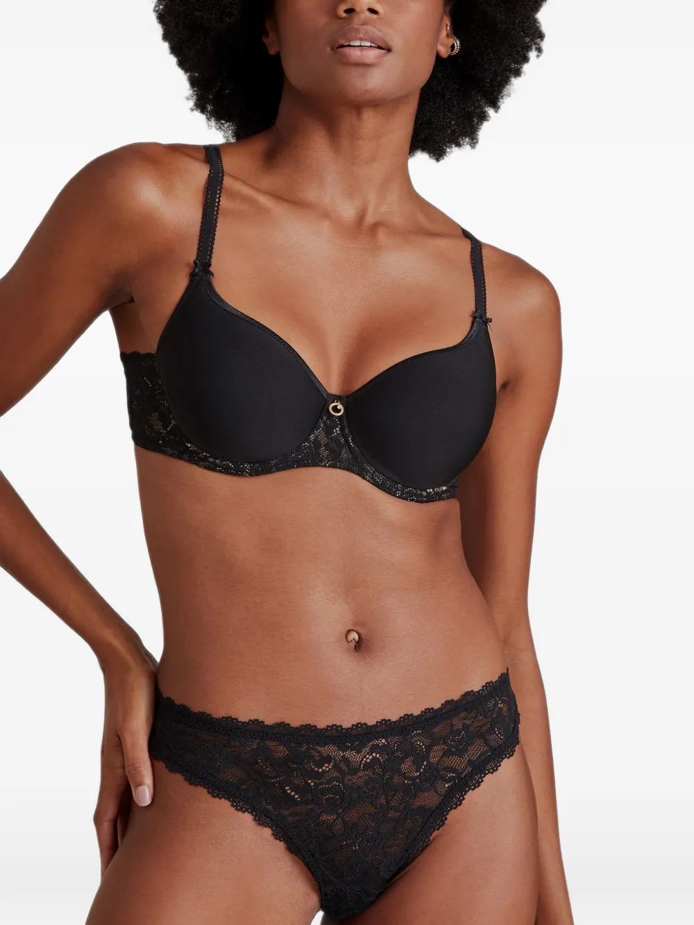 Aubade Rosessence string met kant Zwart