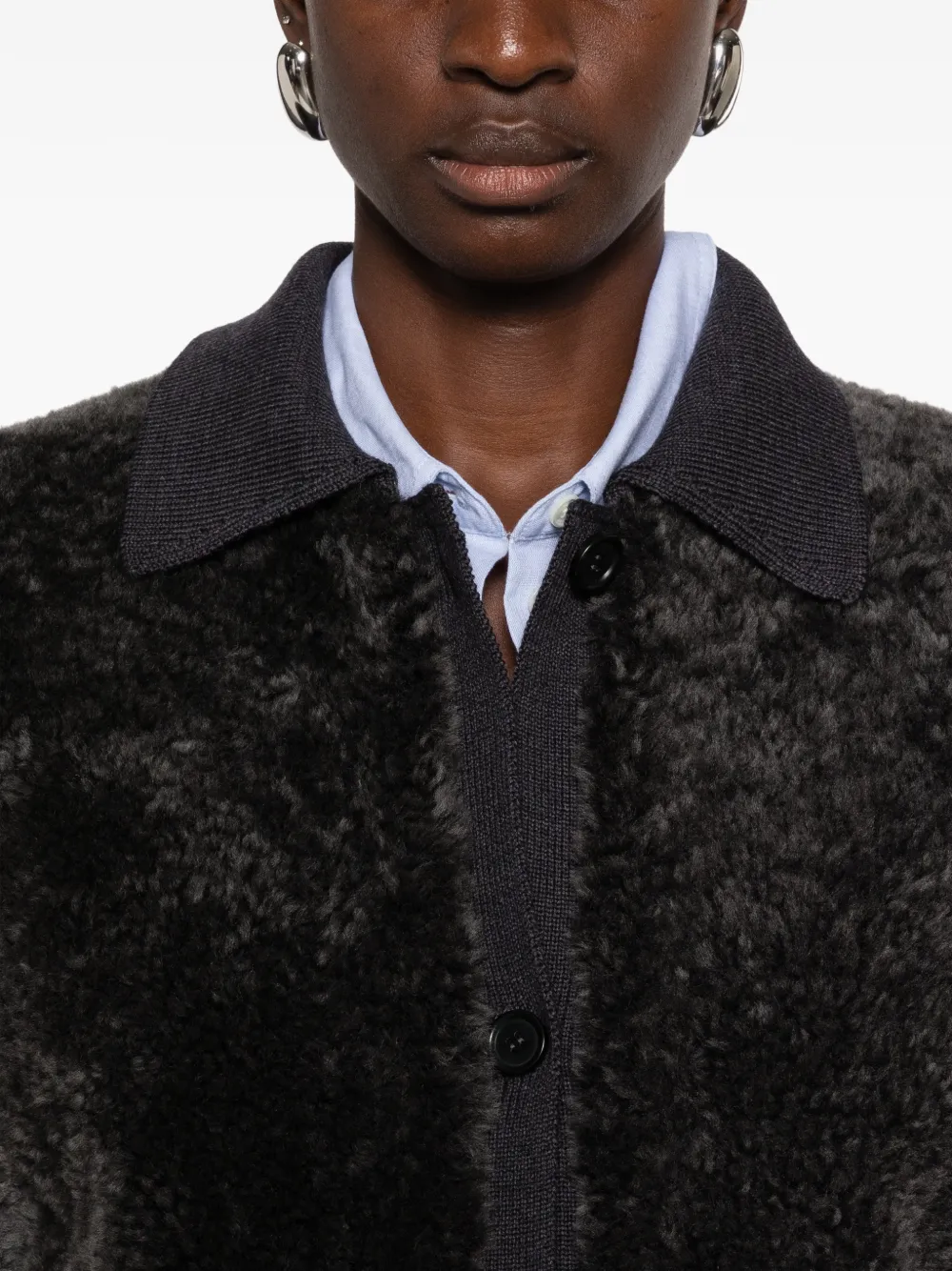 Miu Jack met lammy-afwerking en knopen Grijs