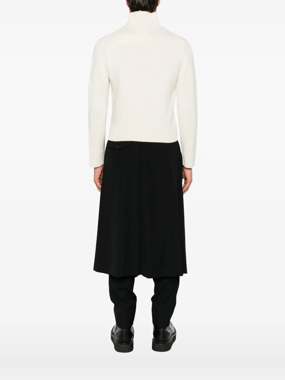 extreme cashmere Jo trui met hoge hals en geribbelde afwerking Beige