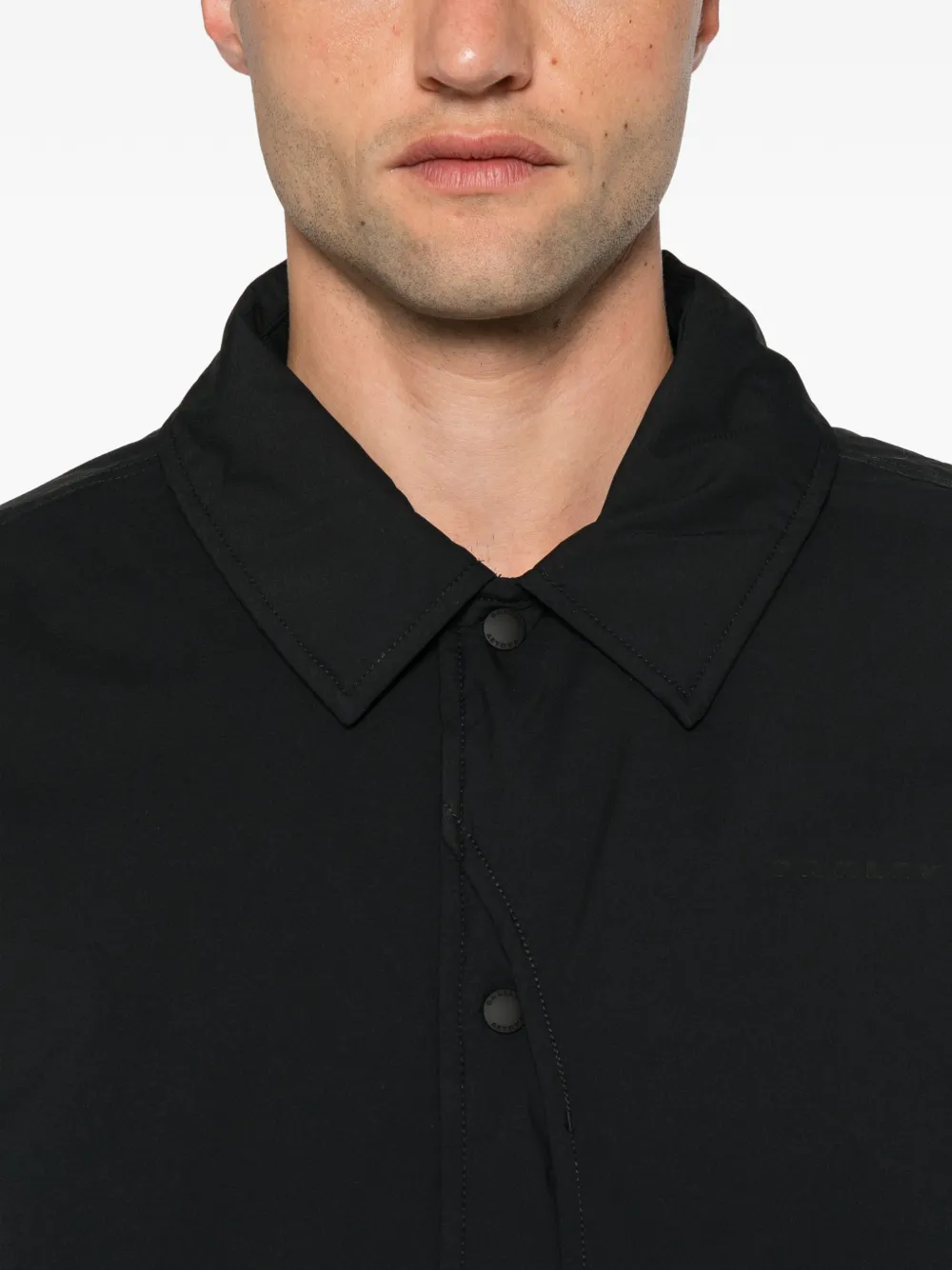 Oakley Jack met drukknopen Zwart