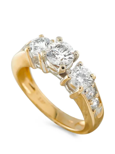 LB Exclusive diamond ring