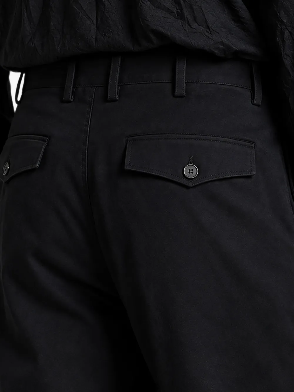 Yohji Yamamoto Cropped wollen broek met geplooide voorkant Zwart
