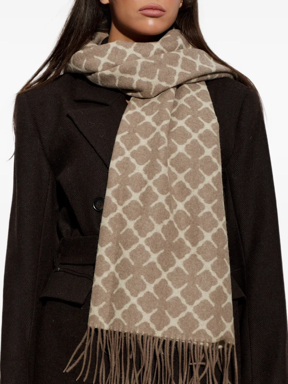By Malene Birger Ortega sjaal met franje Bruin