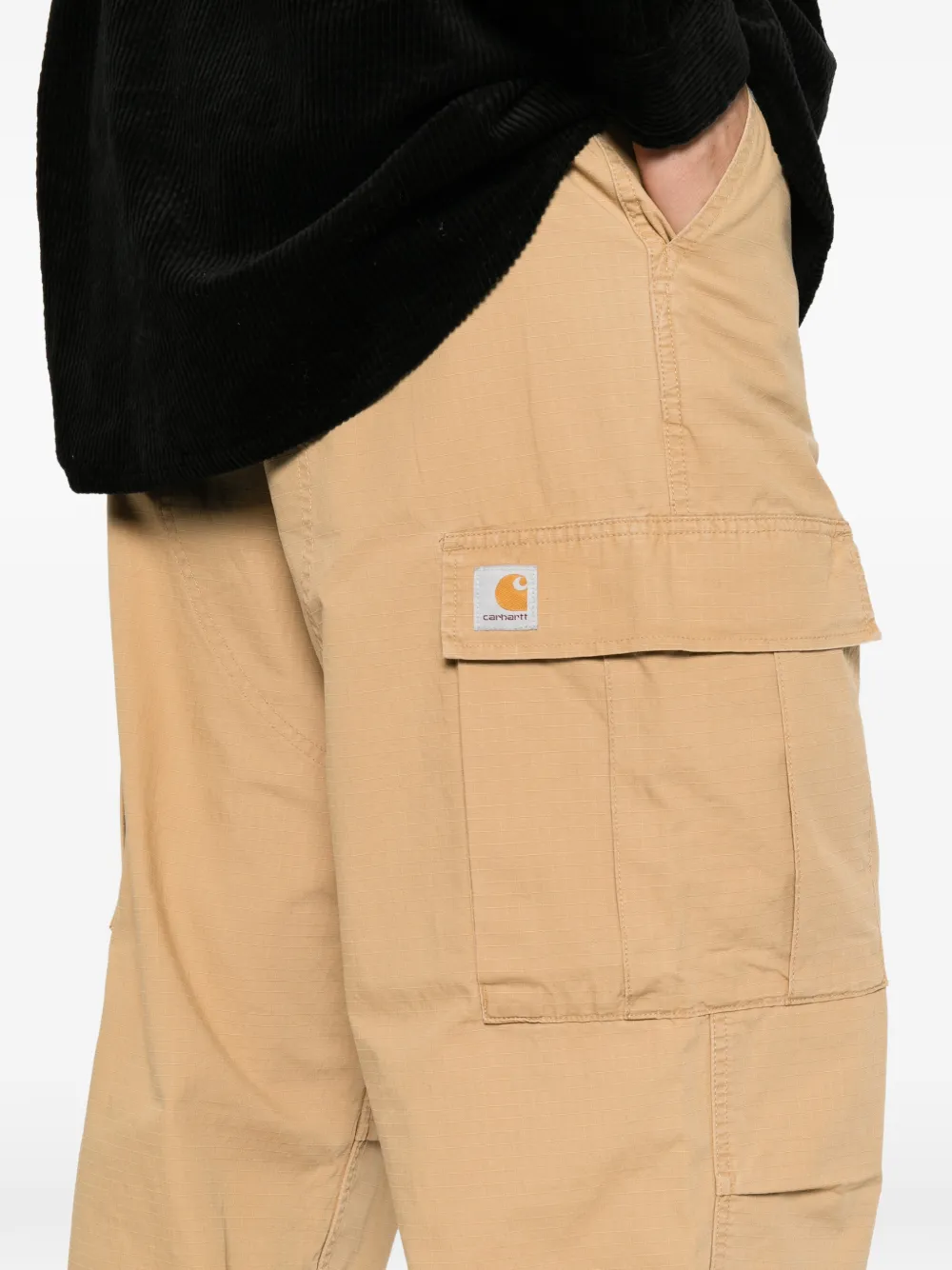 Carhartt WIP Cargobroek met logo-patch Beige