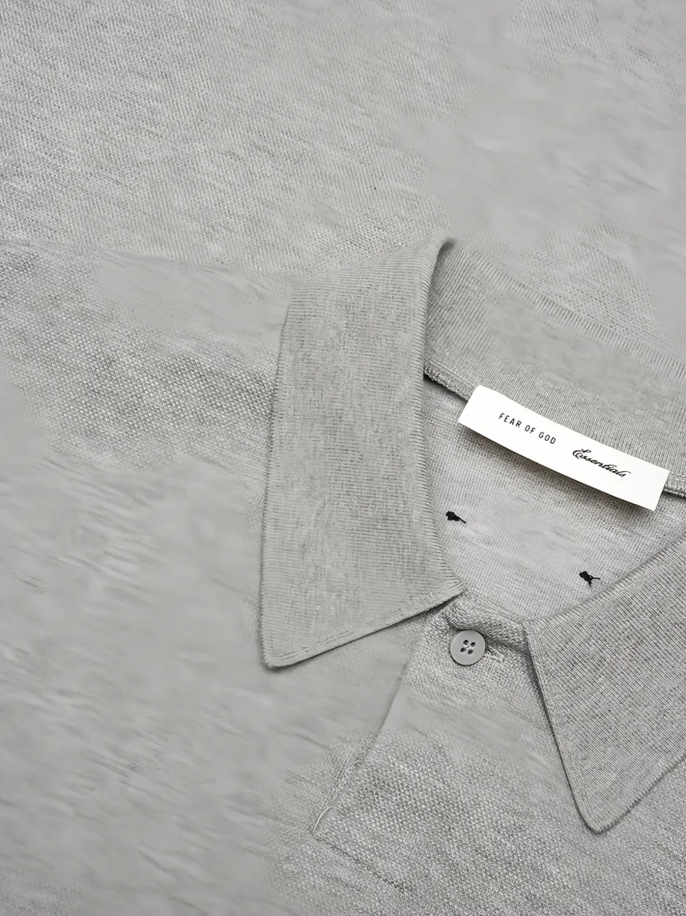 FEAR OF GOD ESSENTIALS 90s cropped polo shirt Grijs