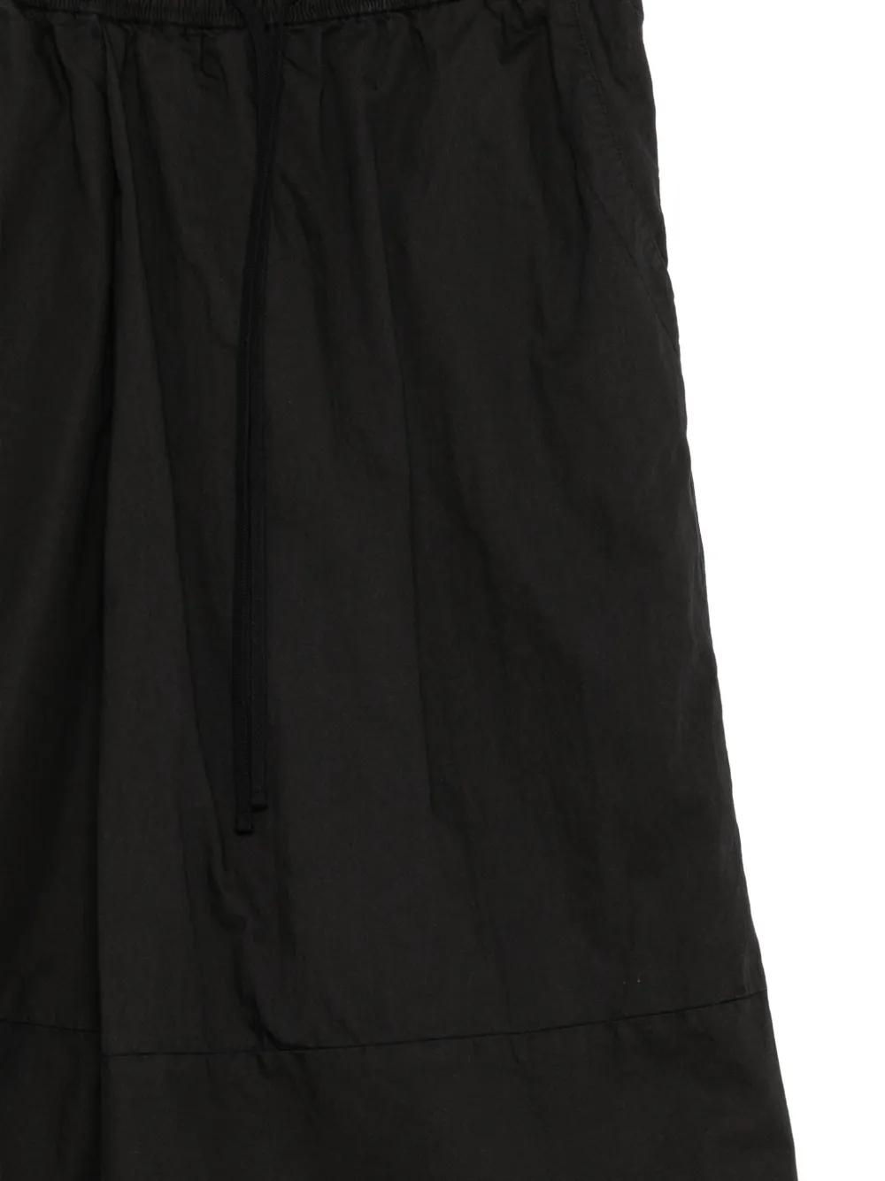 Julius drawstring wide-leg shorts Zwart