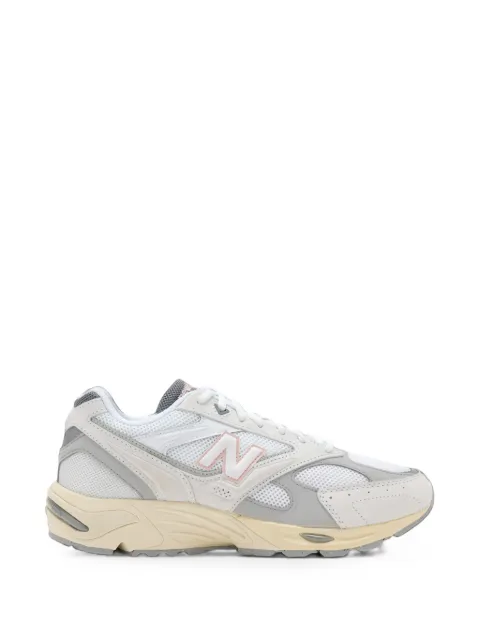 New Balance 880R 运动鞋