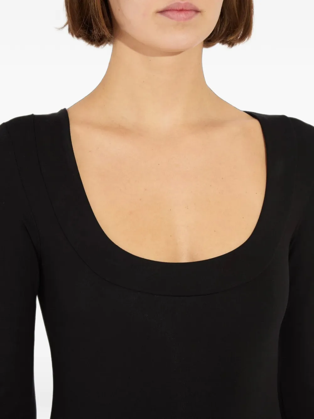 THE PARK Maranda body met diepe ronde hals en lange mouwen Zwart