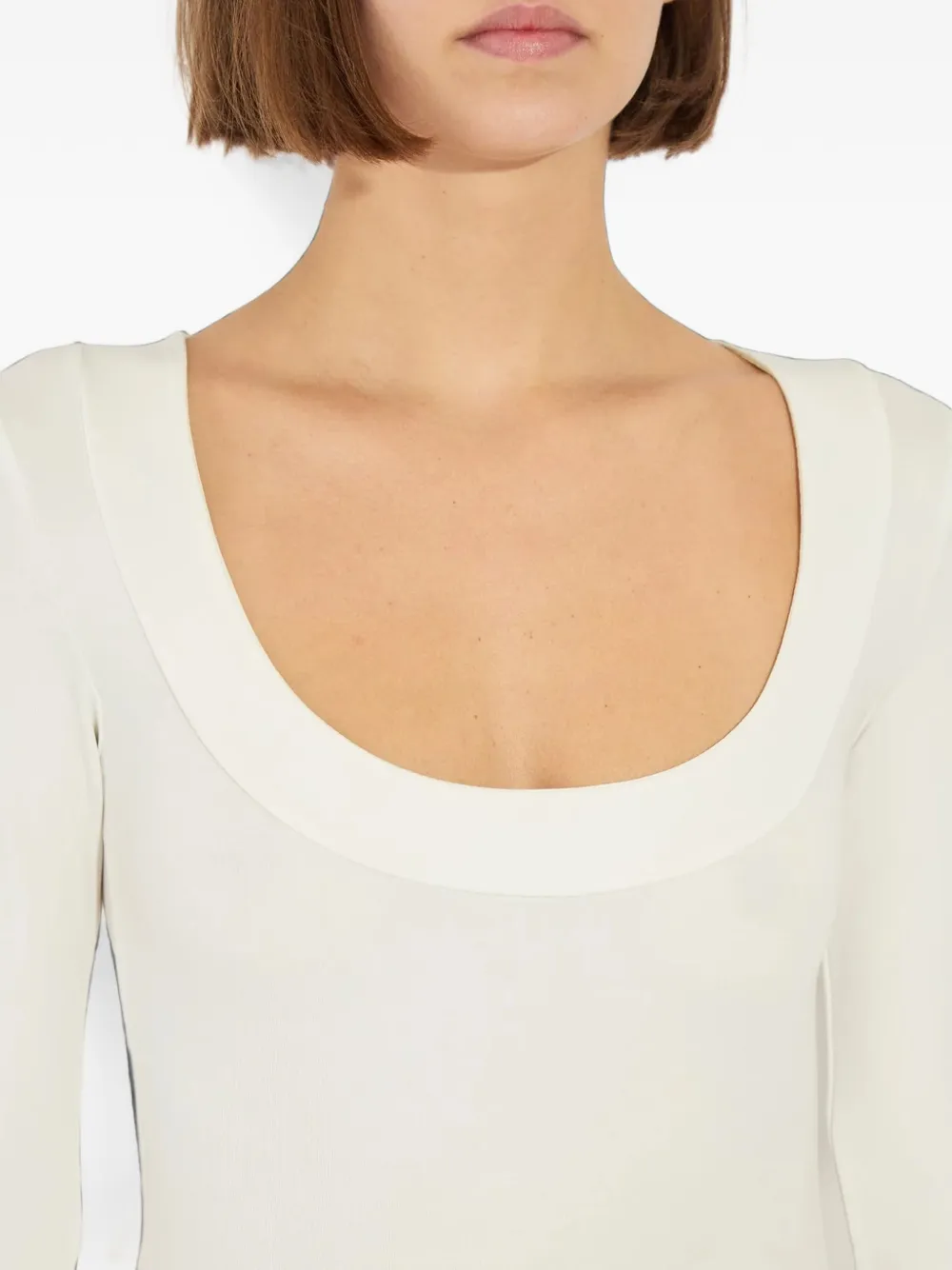 THE PARK Maranda body met diepe ronde hals en lange mouwen Wit
