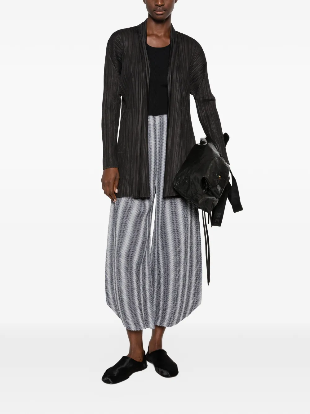 Pleats Please Issey Miyake Geplooid jack met sjaalkraag Zwart