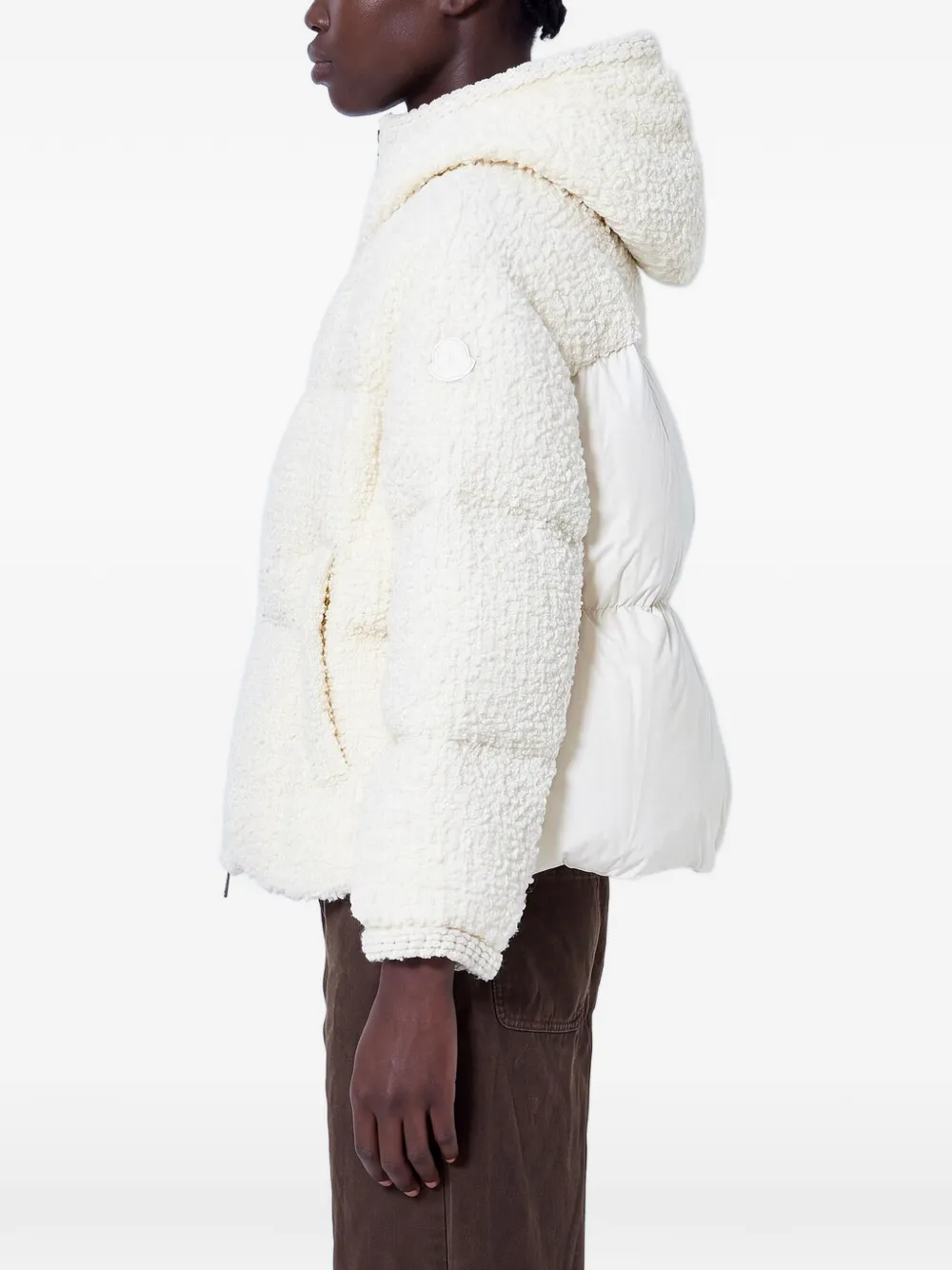Moncler Cristallin donsjack met logo-patch Beige