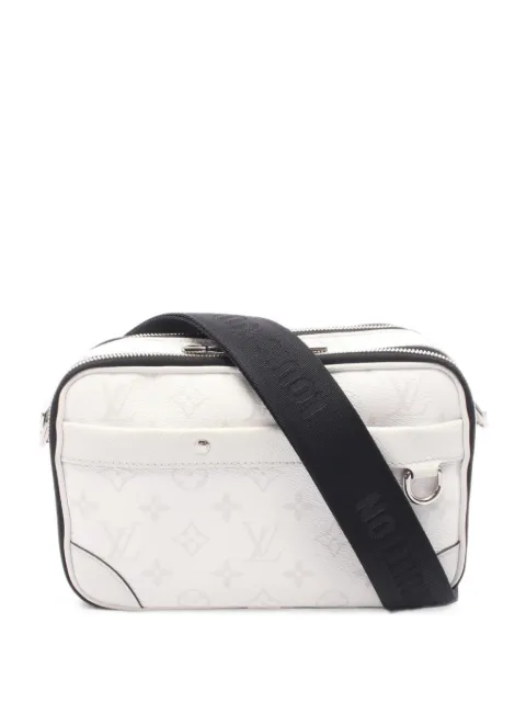 Louis Vuitton Pre-Owned 2021 Alpha Taigarama messenger bag
