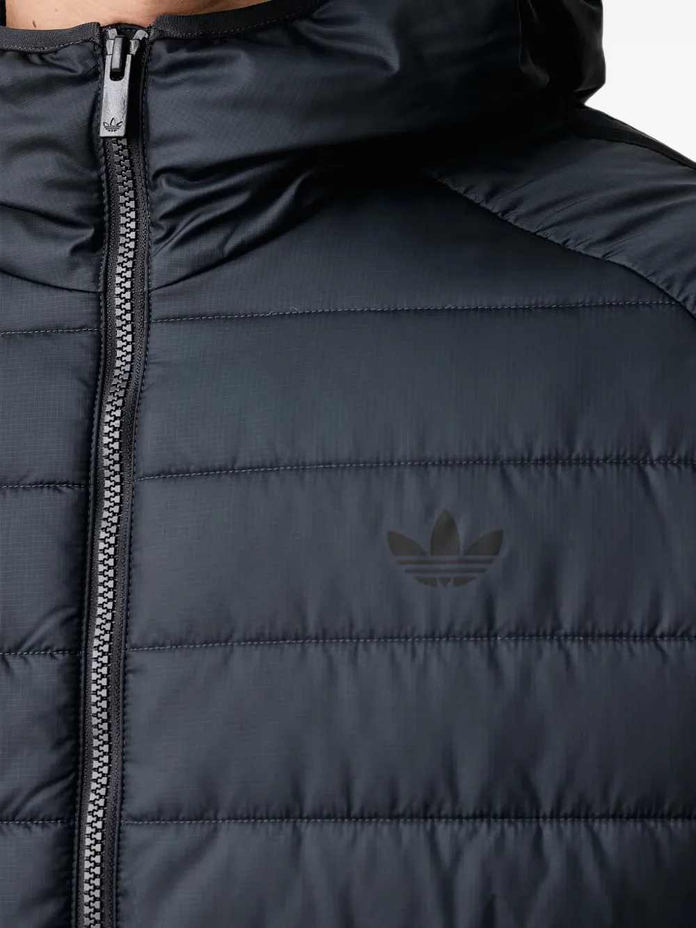 adidas quilted hooded jacket Grijs