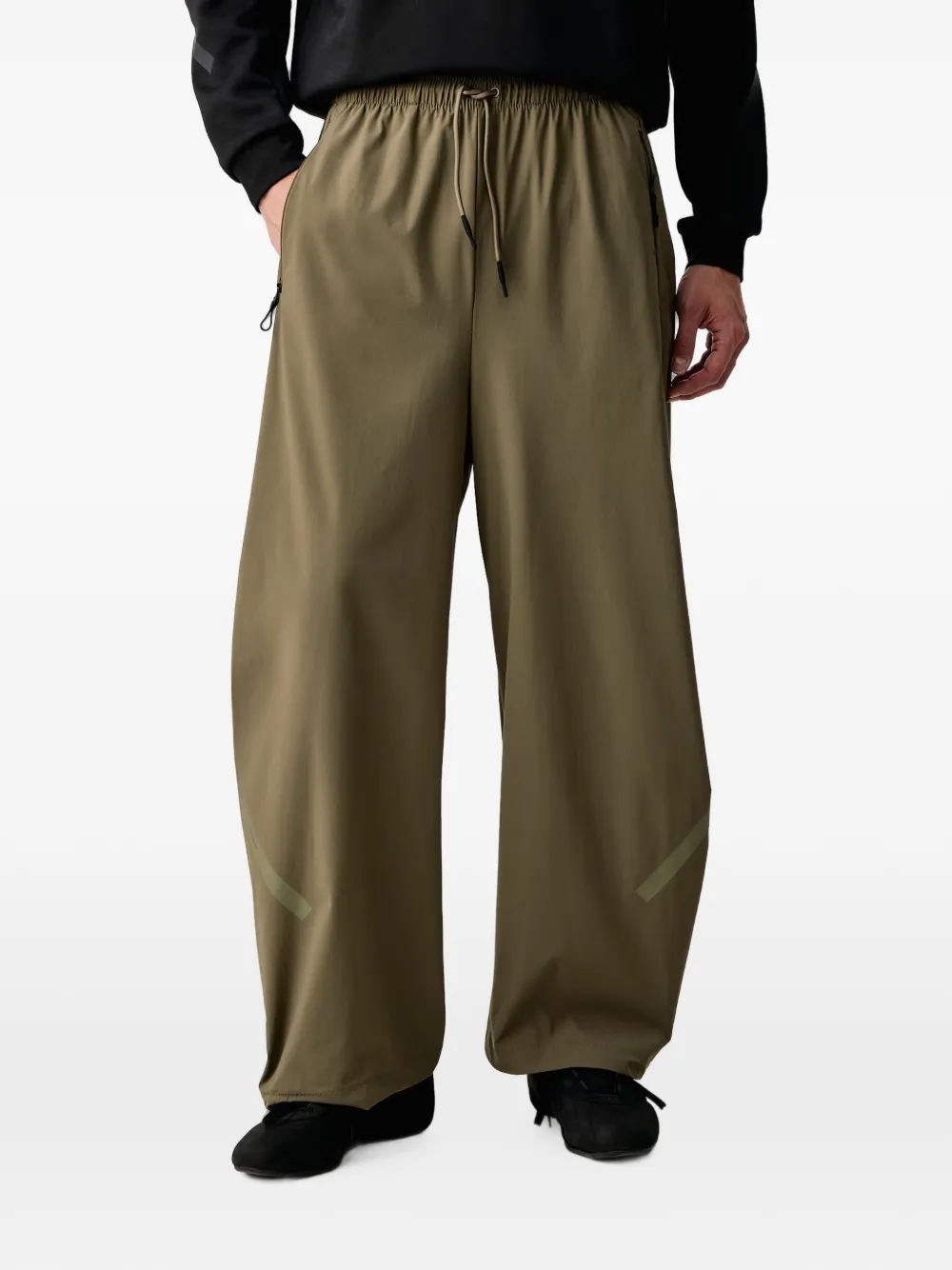 adidas Z.N.E. woven wide-leg trousers Groen