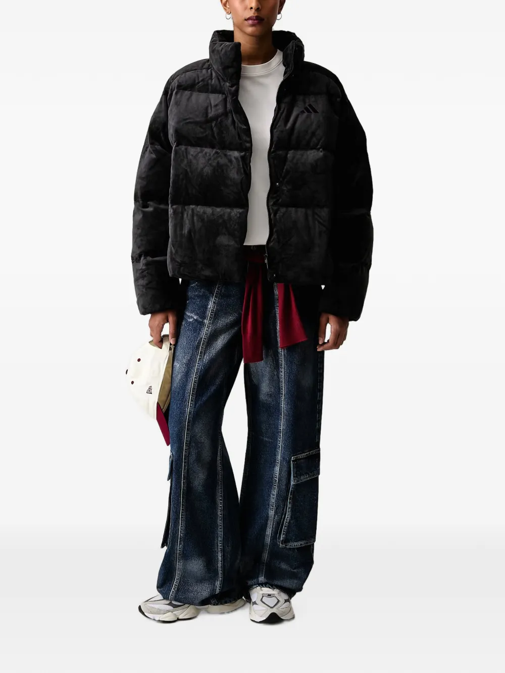 adidas Helionic quilted velour puffer jacket Zwart