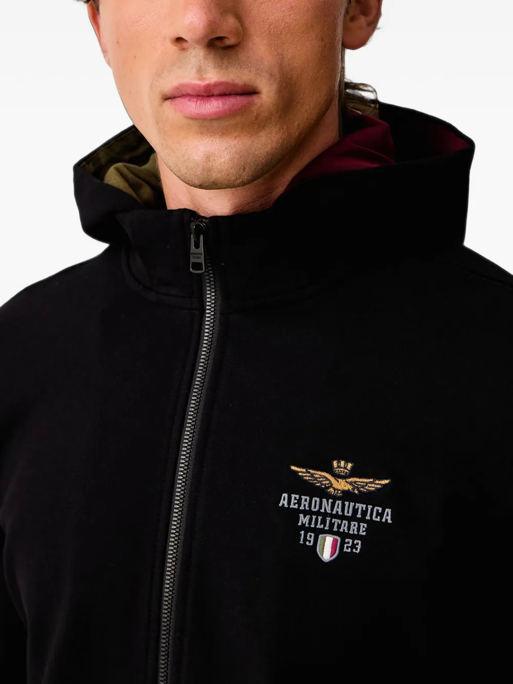 Aeronautica Militare Hoodie met geborduurd logo Zwart