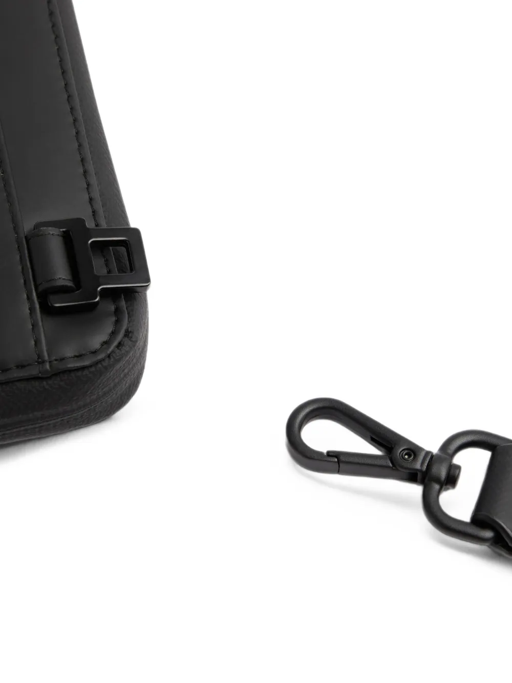 PIQUADRO Corner 2.0 clutch met logo-reliëf Zwart