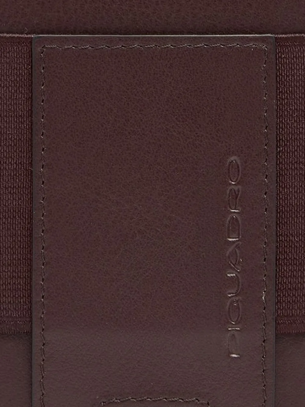 PIQUADRO logo-engraved leather cardholder Roze