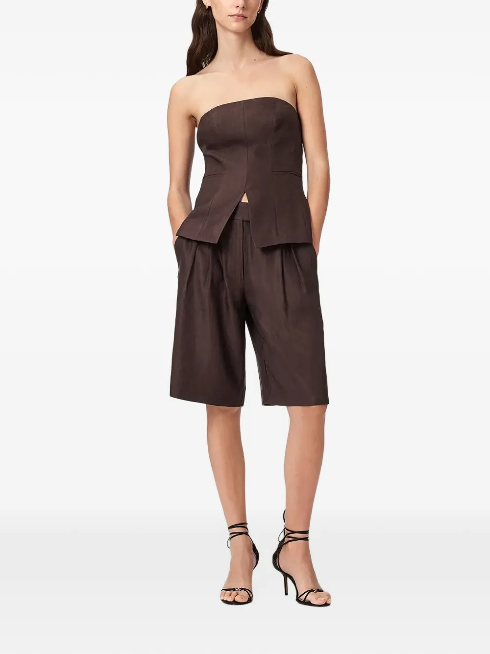 AllSaints Geplooide twill shorts Bruin