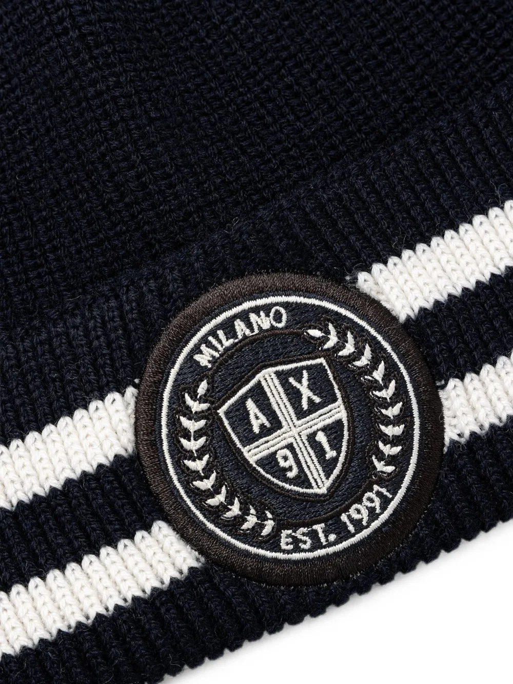 Armani Exchange logo-patch striped-pattern beanie hat Zwart