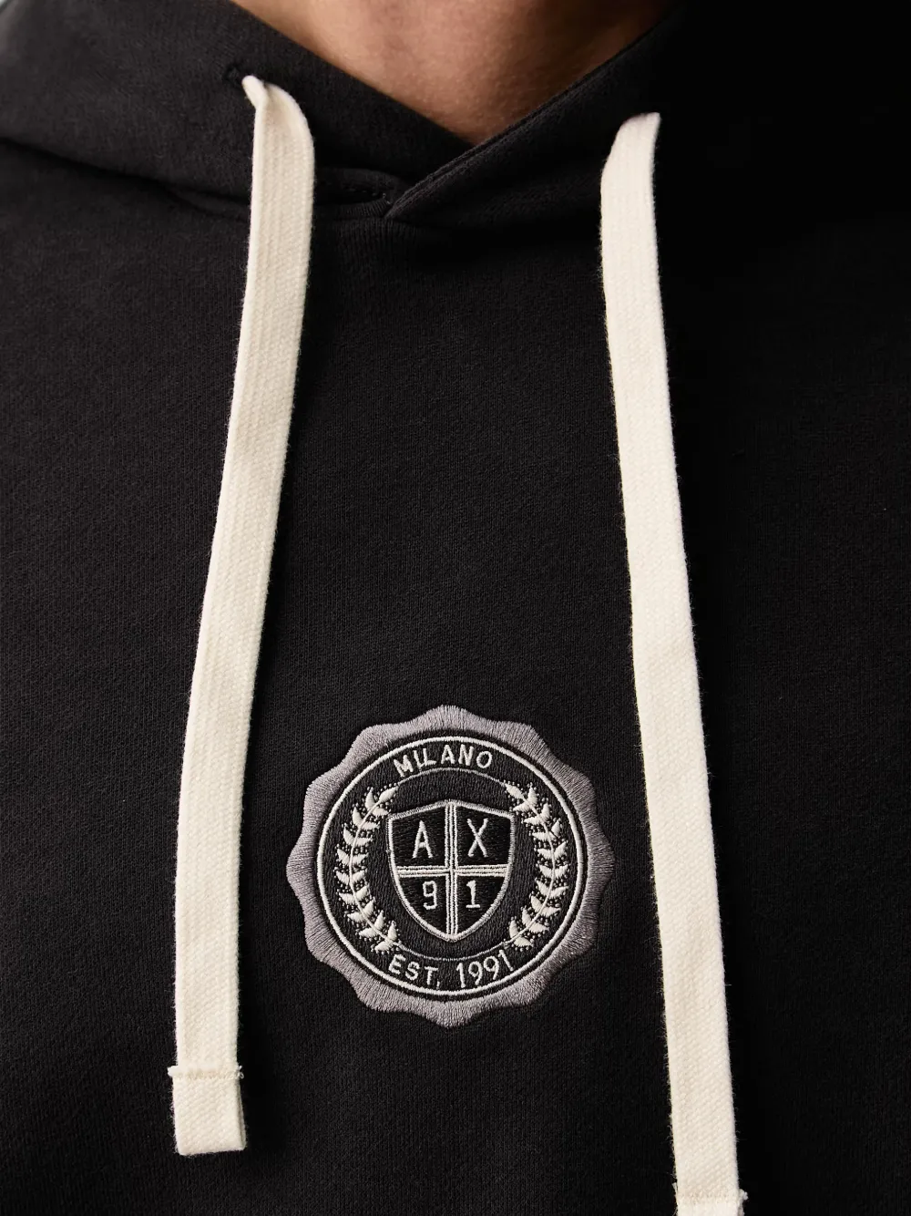 Armani Exchange logo-patch hoodie Zwart