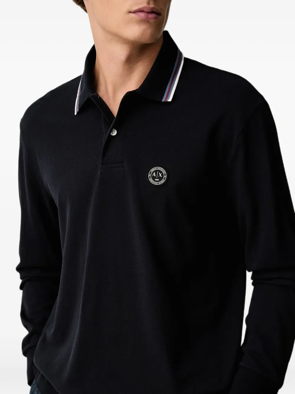 Armani Exchange logo-patch long-sleeve polo shirt Blauw