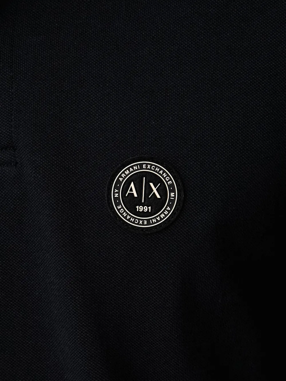 Armani Exchange logo-patch long-sleeve polo shirt Blauw