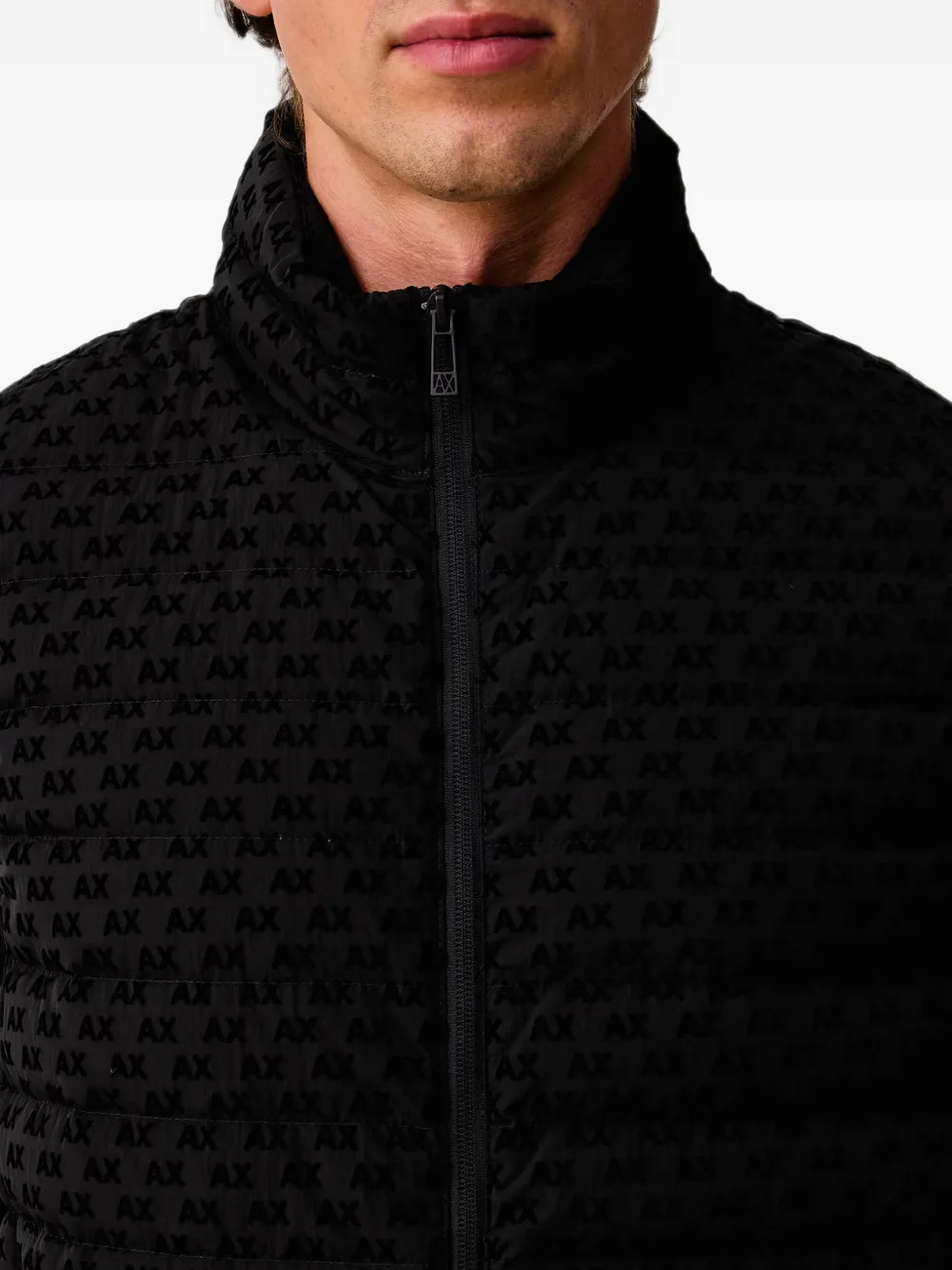 Armani Exchange all-over logo-print quilted gilet Zwart