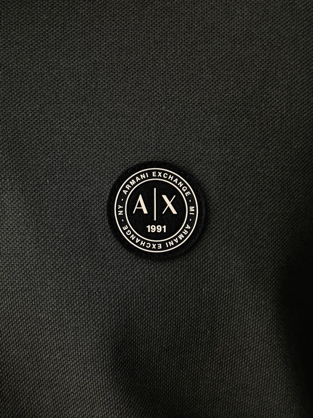 Armani Exchange logo-patch long-sleeve polo shirt Groen