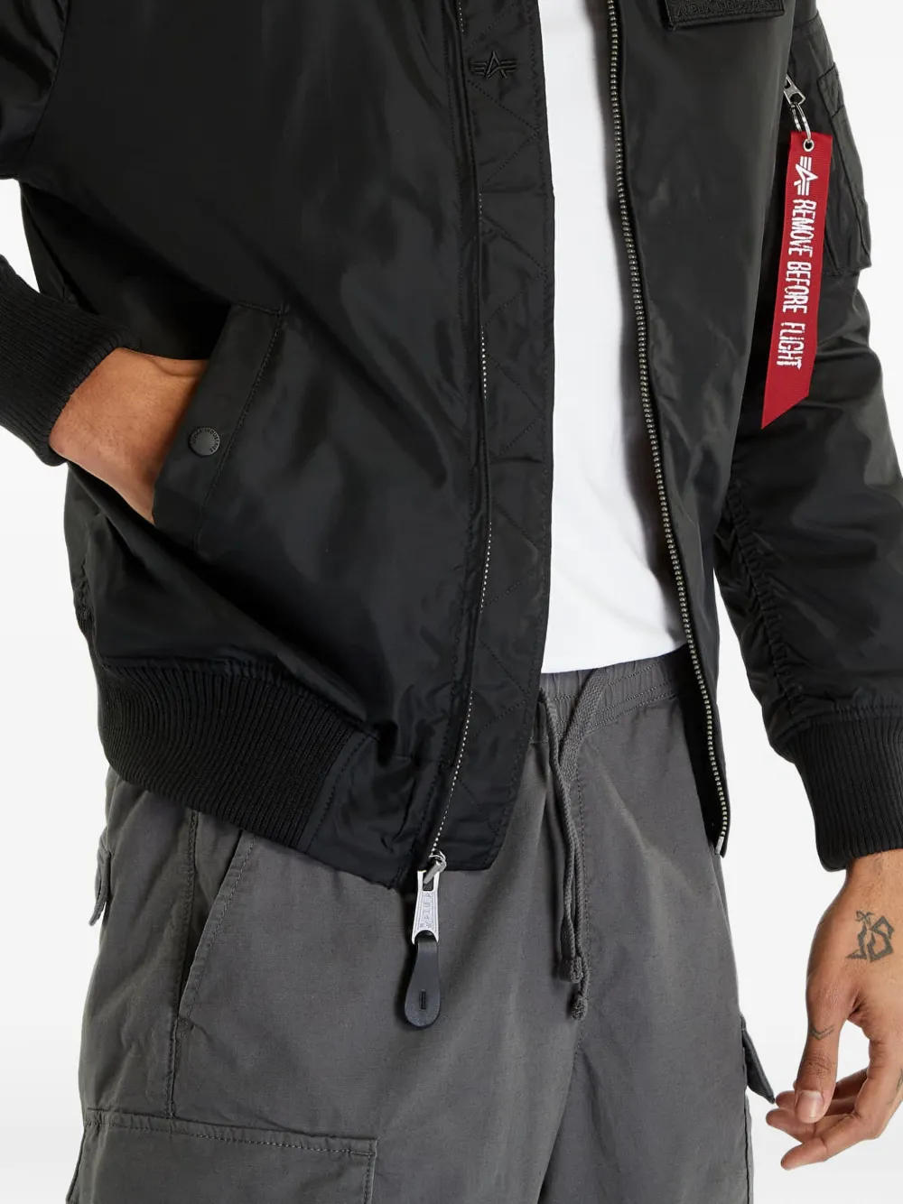 Alpha Industries MA-1 TT Hood Light bomberjack Zwart