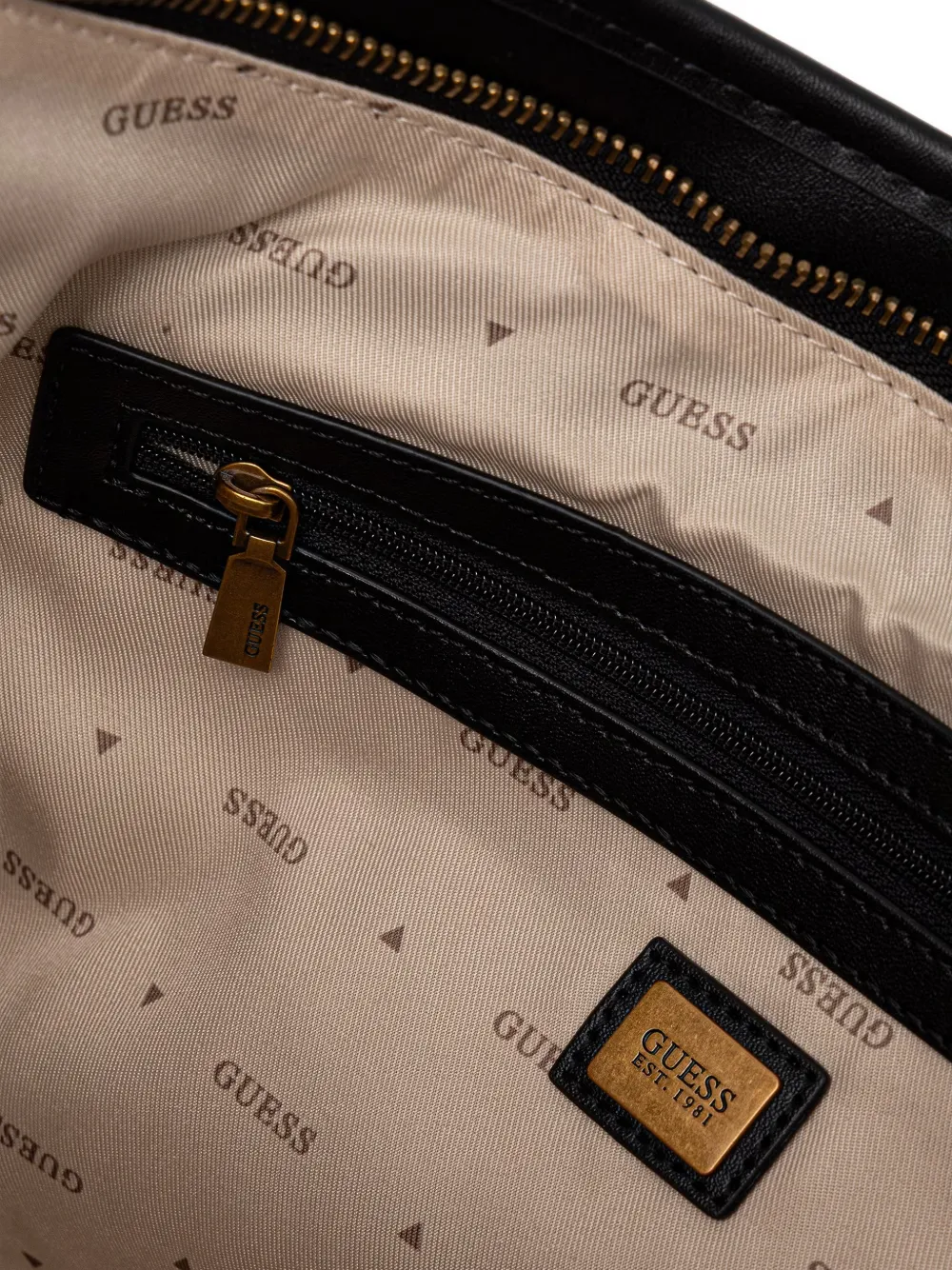GUESS USA Camden shoulder bag Zwart